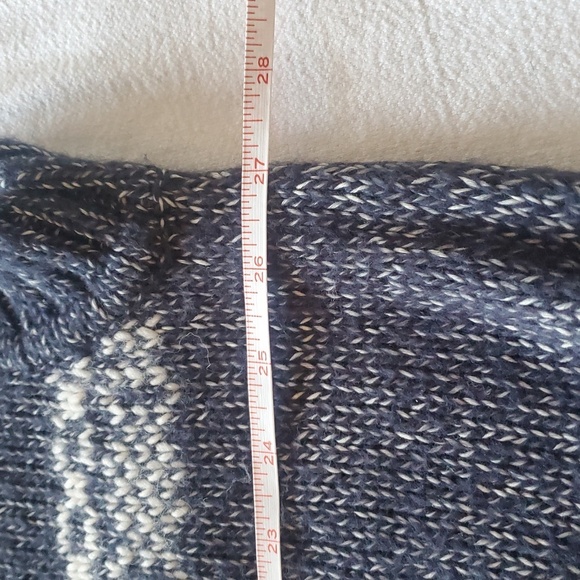 BCBGmaxAzria hi/lo sweater vest. Over sized M/L - Picture 3 of 9